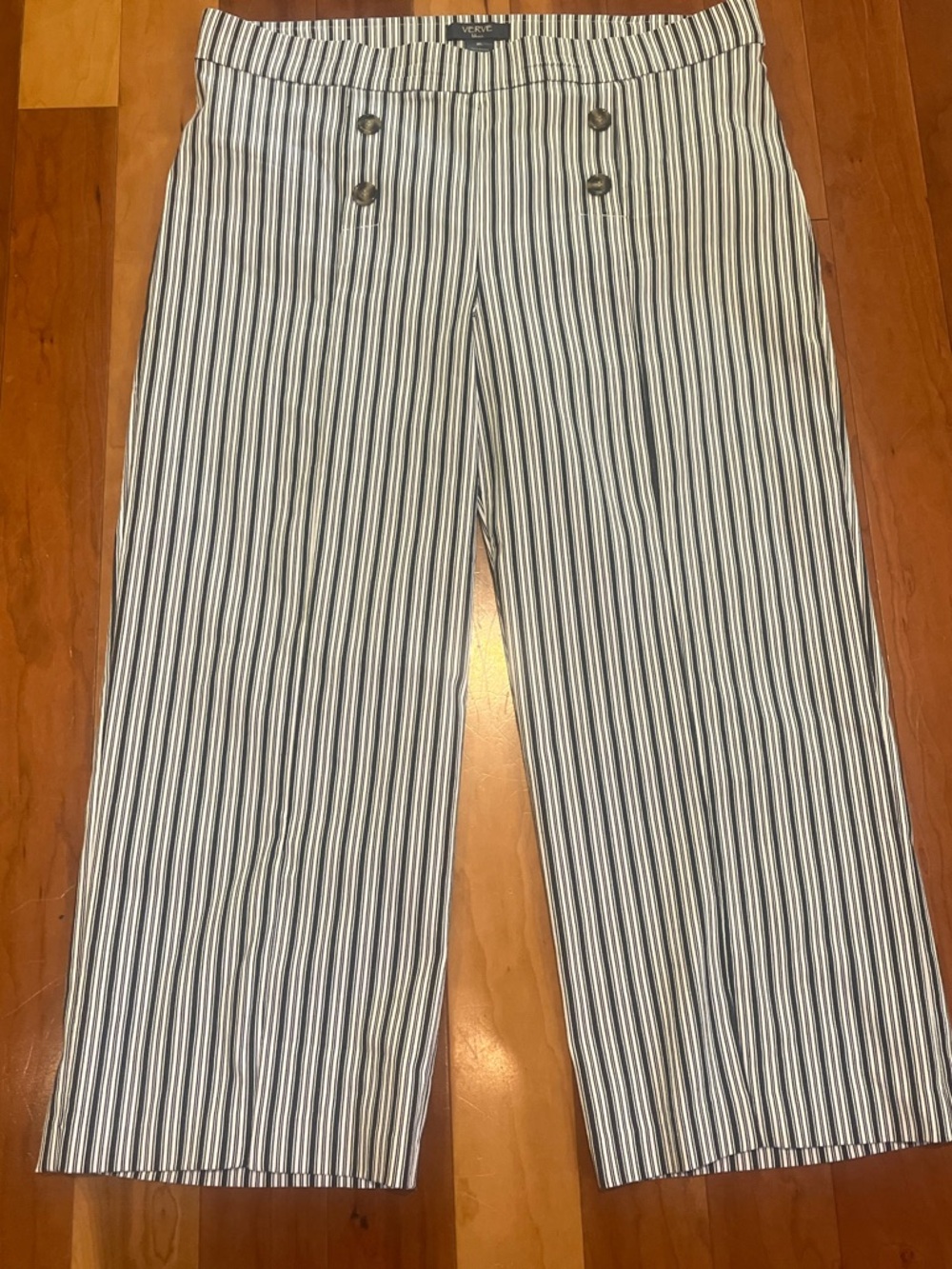 VERVE blues Size XL Striped Navy White Wide Leg Cropped Pants Modern Chic Vacay